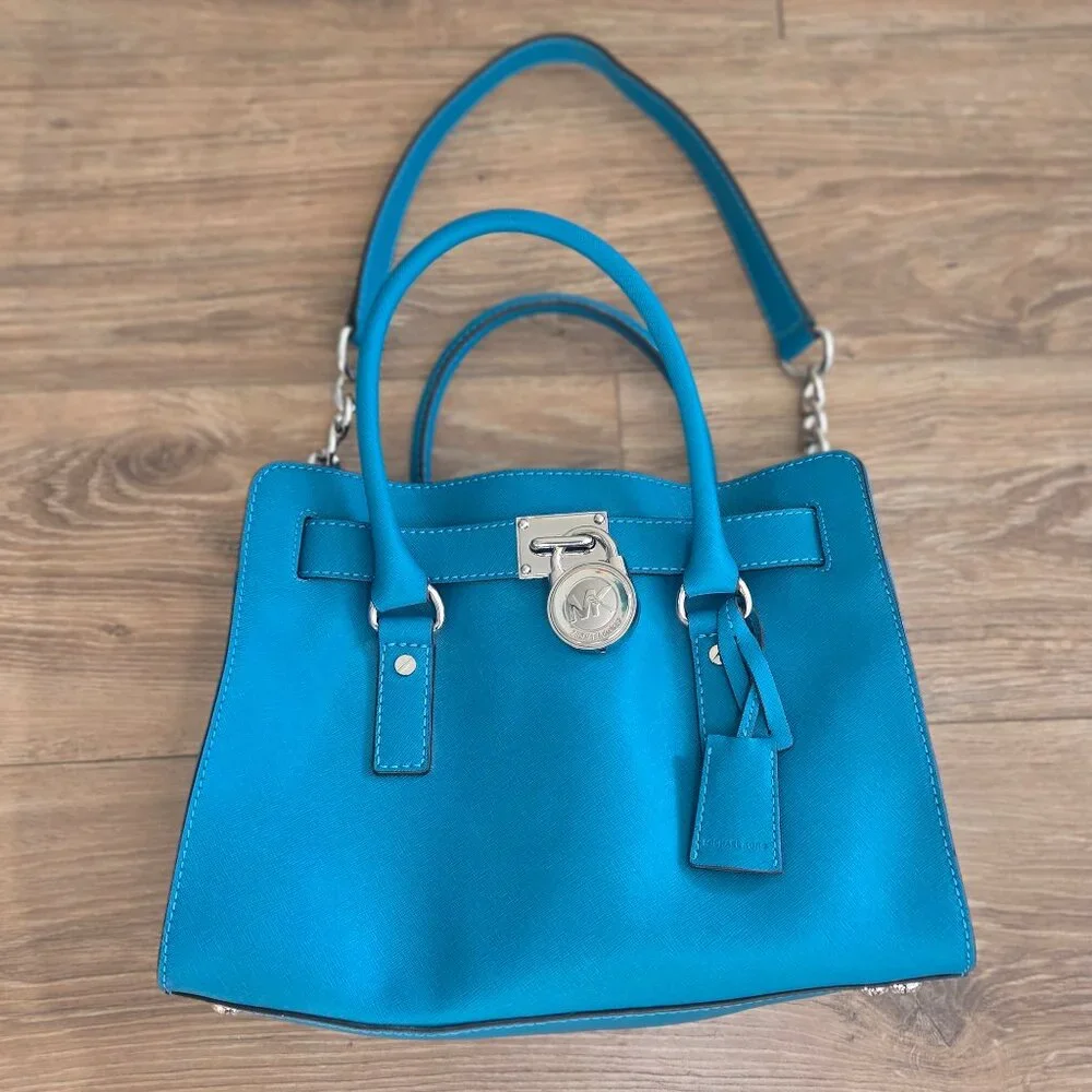 Micheal Kors Purse